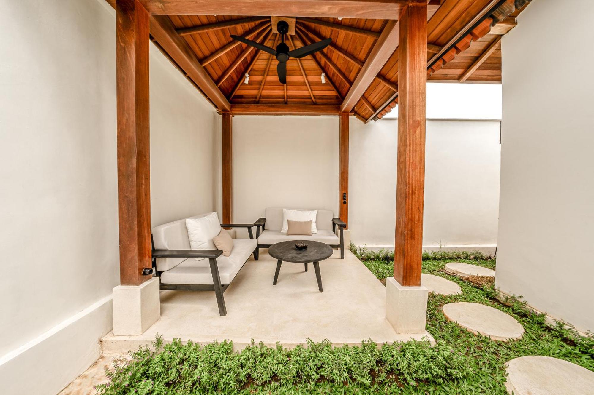 Sarang Apartments By Evdekimi Ubud Room photo